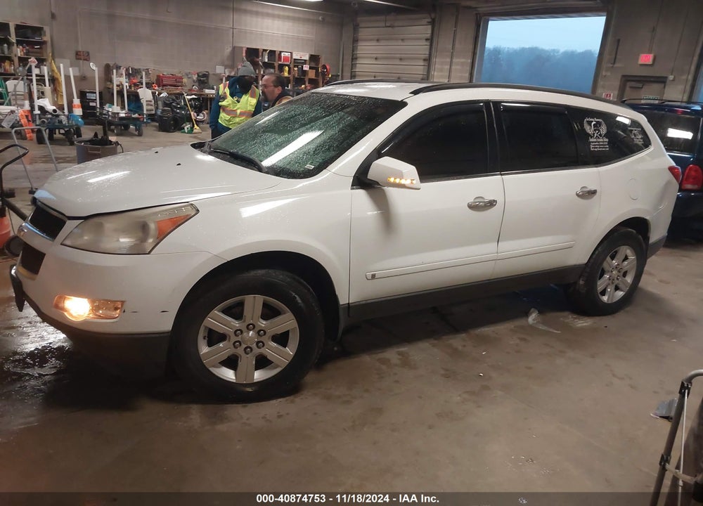 2010 CHEVROLET TRAVERSE LT VIN: 1GNLVFED8AS152442