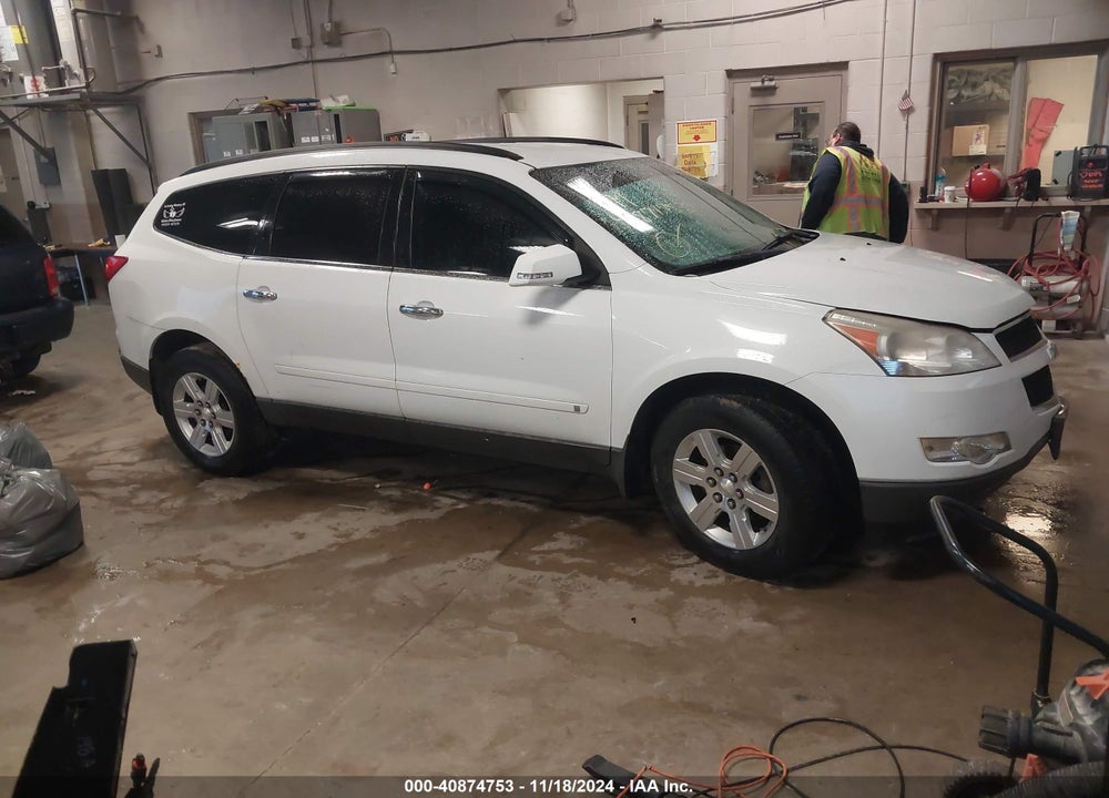2010 CHEVROLET TRAVERSE LT VIN: 1GNLVFED8AS152442