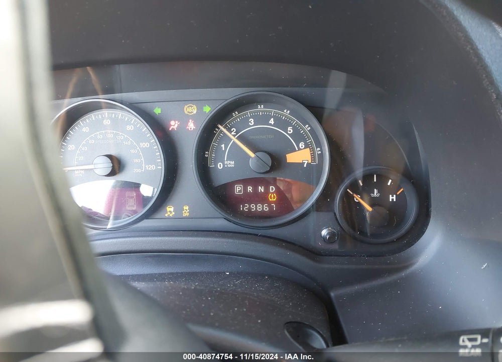 2014 JEEP PATRIOT LATITUDE VIN: 1C4NJPFA2ED698557