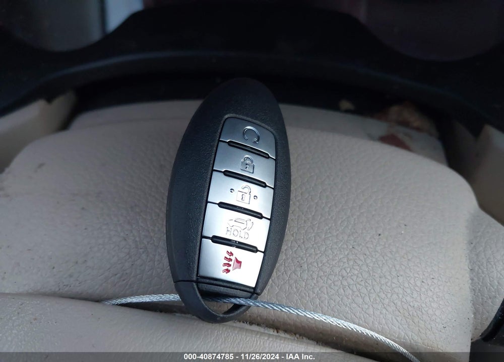 2014 NISSAN PATHFINDER SV VIN: 5N1AR2MN1EC651151