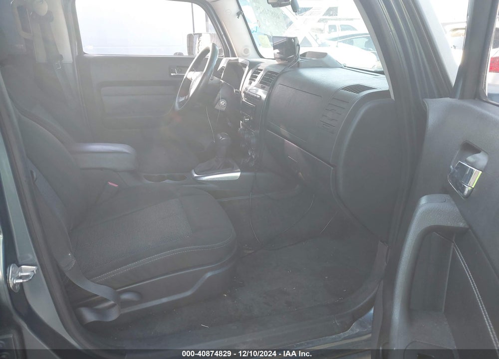 2007 HUMMER H3 SUV VIN: 5GTDN13E278139020
