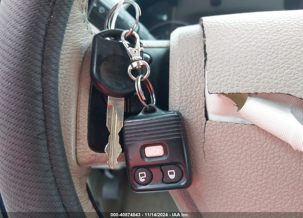 2007 FORD EXPLORER XLT VIN: 1FMEU63E37UB08390