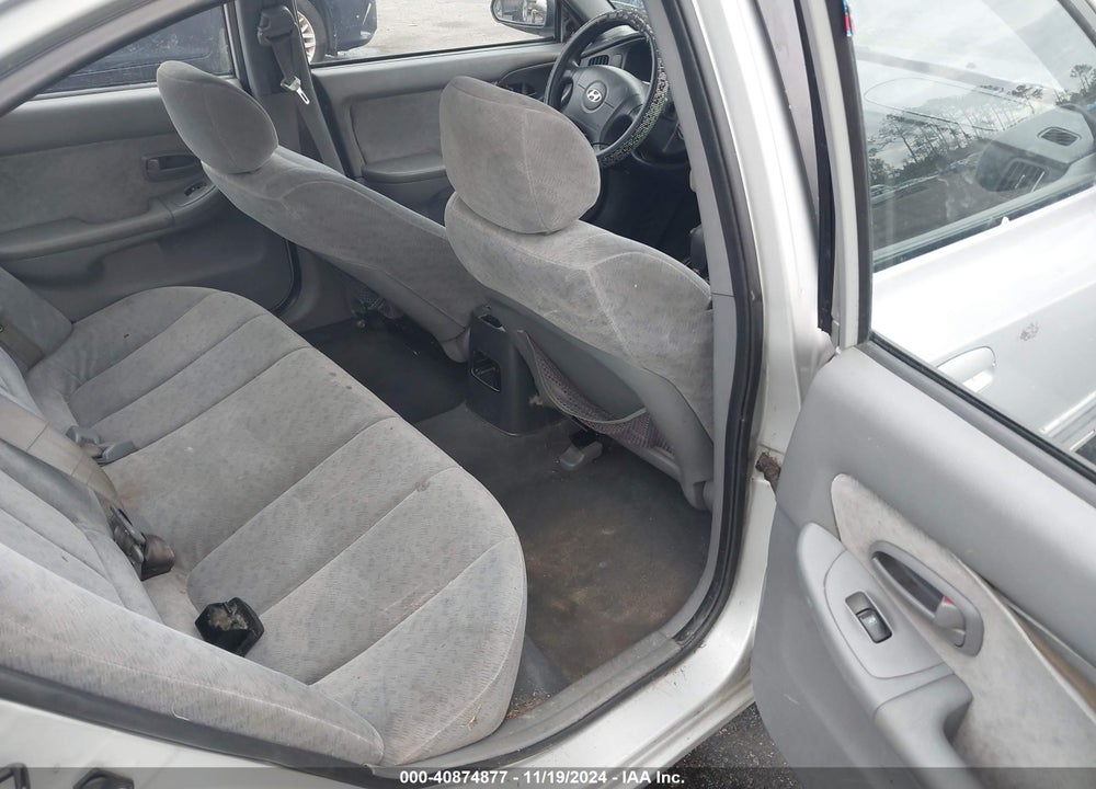 2006 HYUNDAI ELANTRA GLS/LIMITED VIN: KMHDN46D36U305056