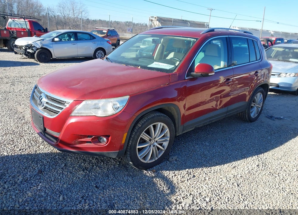 2011 VOLKSWAGEN TIGUAN SE VIN: WVGBV7AX3BW001007