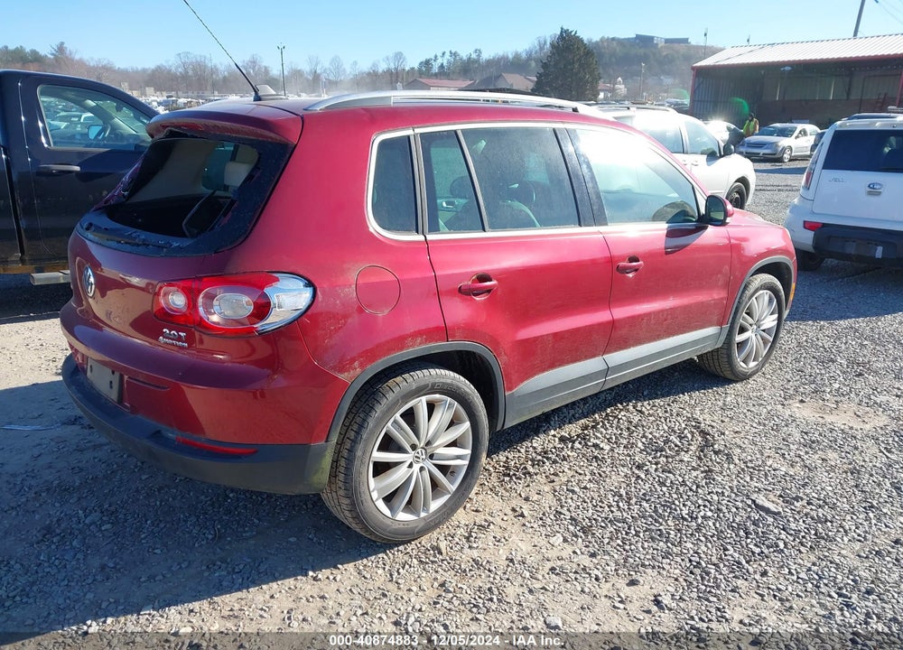 2011 VOLKSWAGEN TIGUAN SE VIN: WVGBV7AX3BW001007