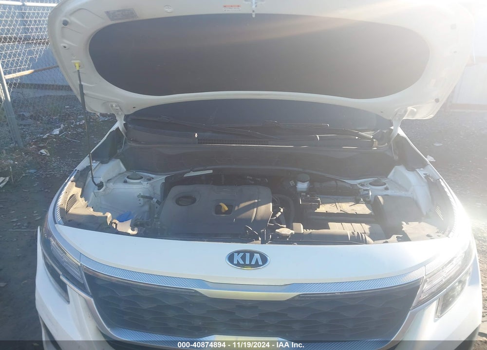 2021 KIA SELTOS EX VIN: KNDERCAA9M7226202