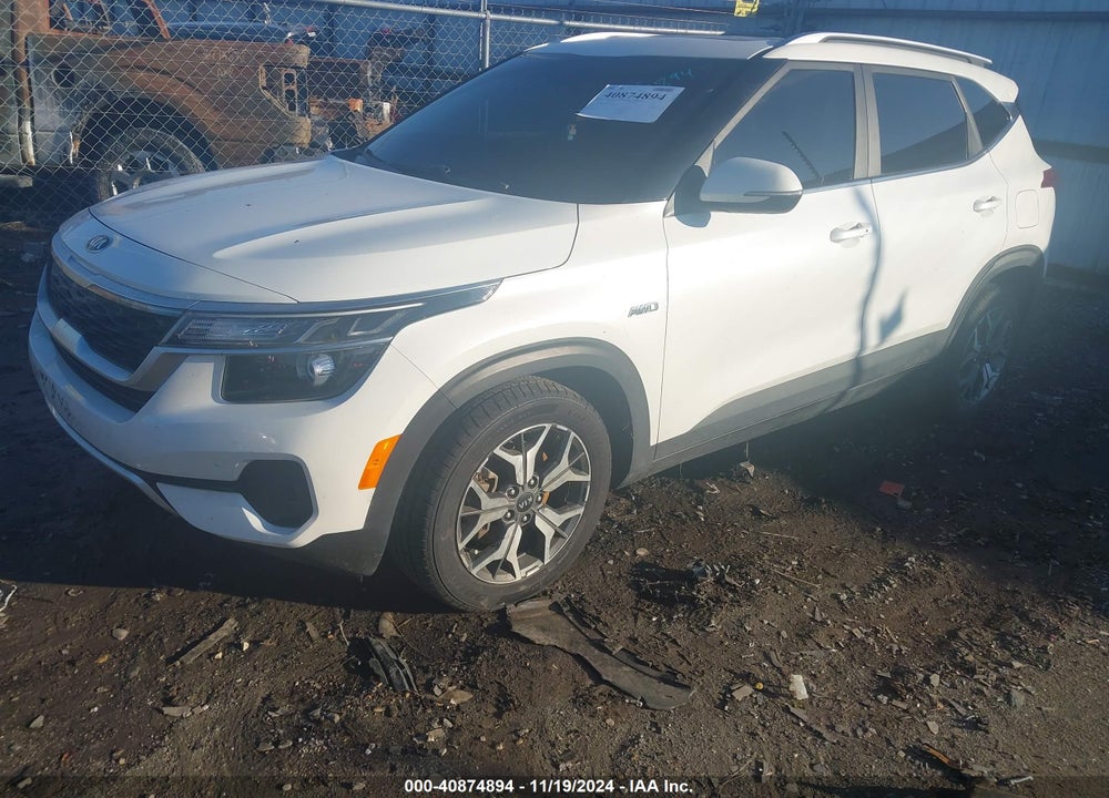 2021 KIA SELTOS EX VIN: KNDERCAA9M7226202