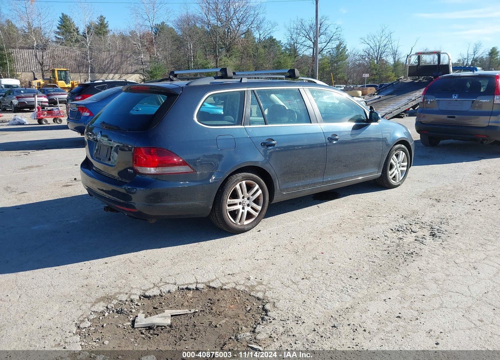 2010 VOLKSWAGEN JETTA TDI VIN: 3VWPL8AJ4AM630532