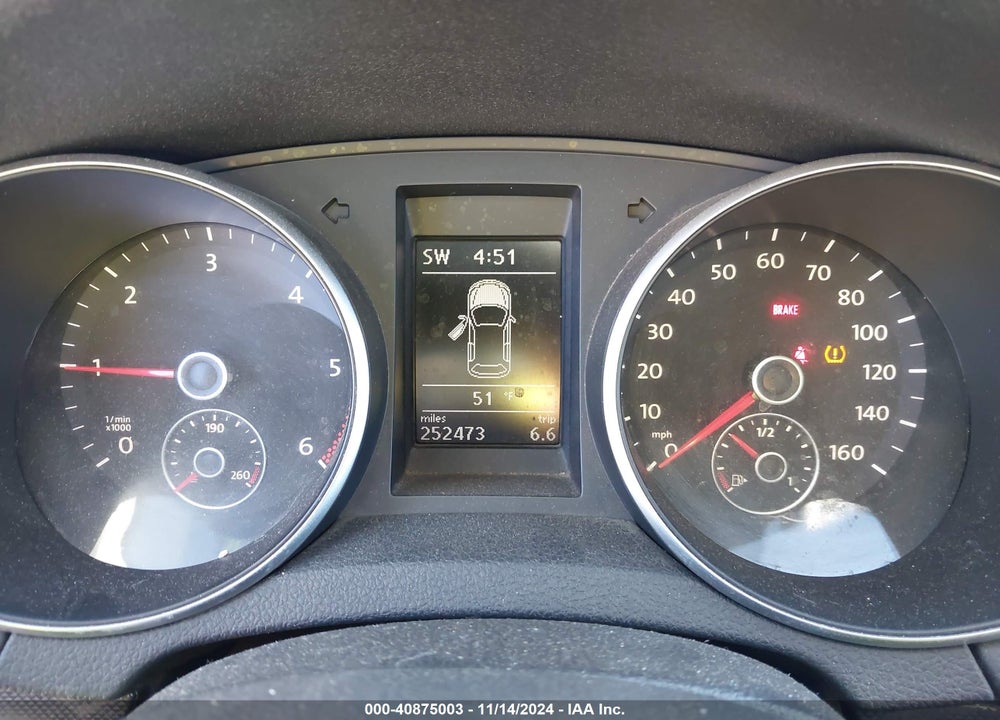 2010 VOLKSWAGEN JETTA TDI VIN: 3VWPL8AJ4AM630532