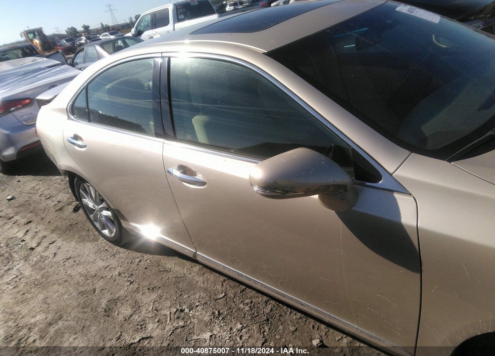2011 LEXUS ES 350 VIN: JTHBK1EGXB2452431