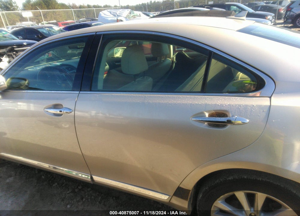 2011 LEXUS ES 350 VIN: JTHBK1EGXB2452431