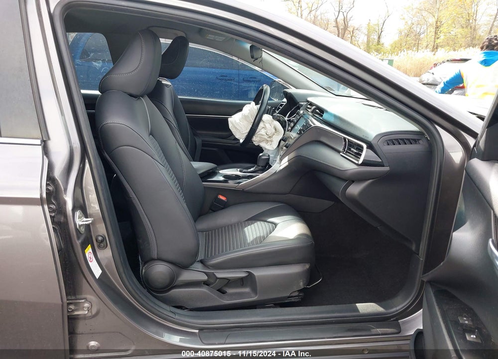 2018 TOYOTA CAMRY VIN: 4T1B11HK7JU566647