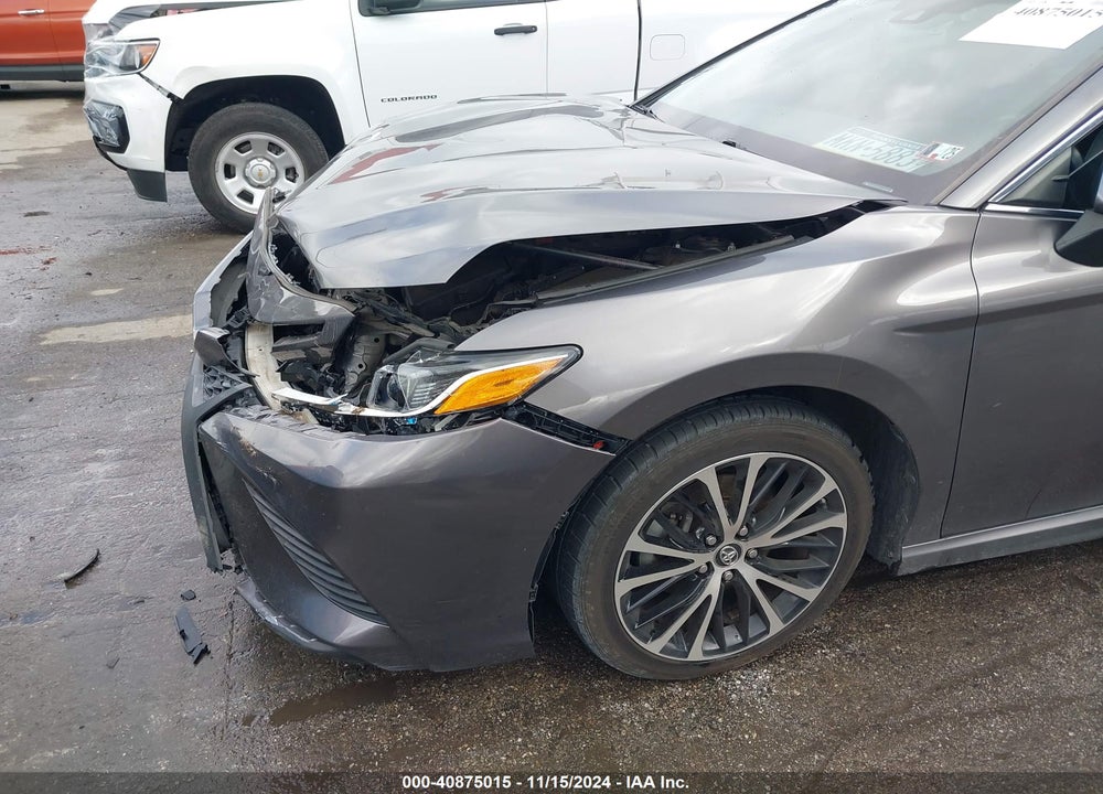 2018 TOYOTA CAMRY VIN: 4T1B11HK7JU566647