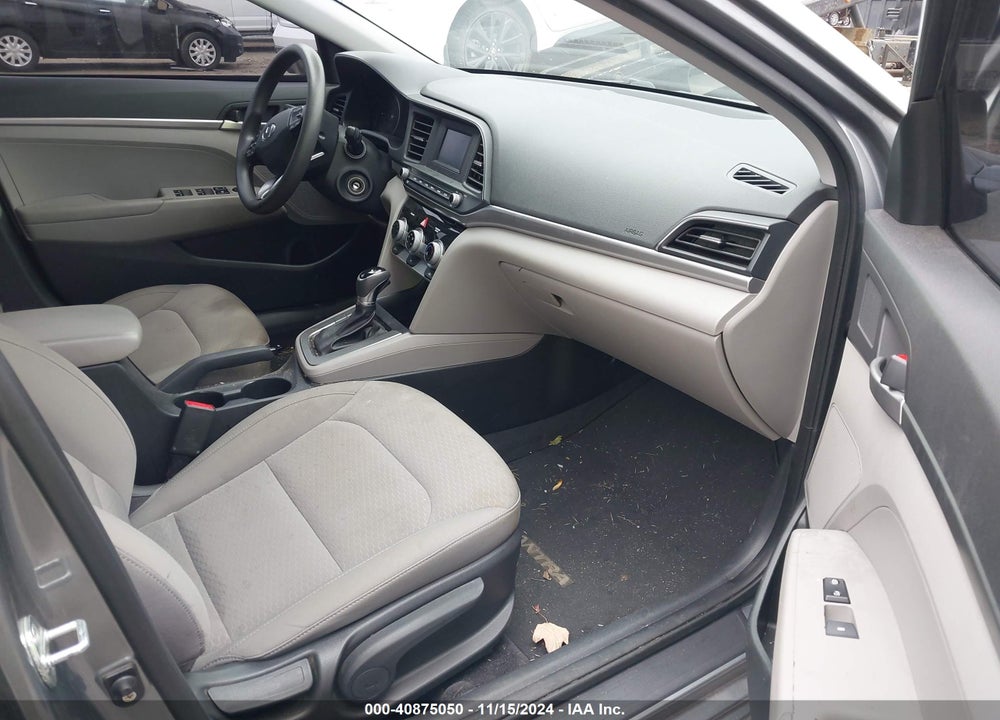 2019 HYUNDAI ELANTRA SE VIN: KMHD74LF0KU806593