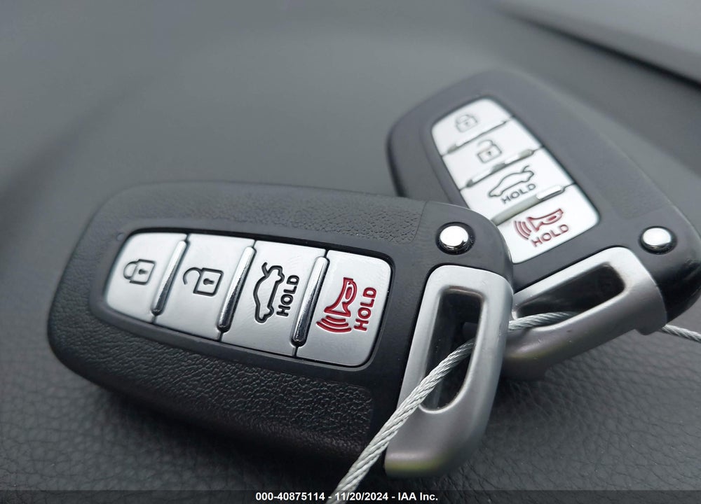 2012 HYUNDAI AZERA VIN: KMHFG4JG8CA121233