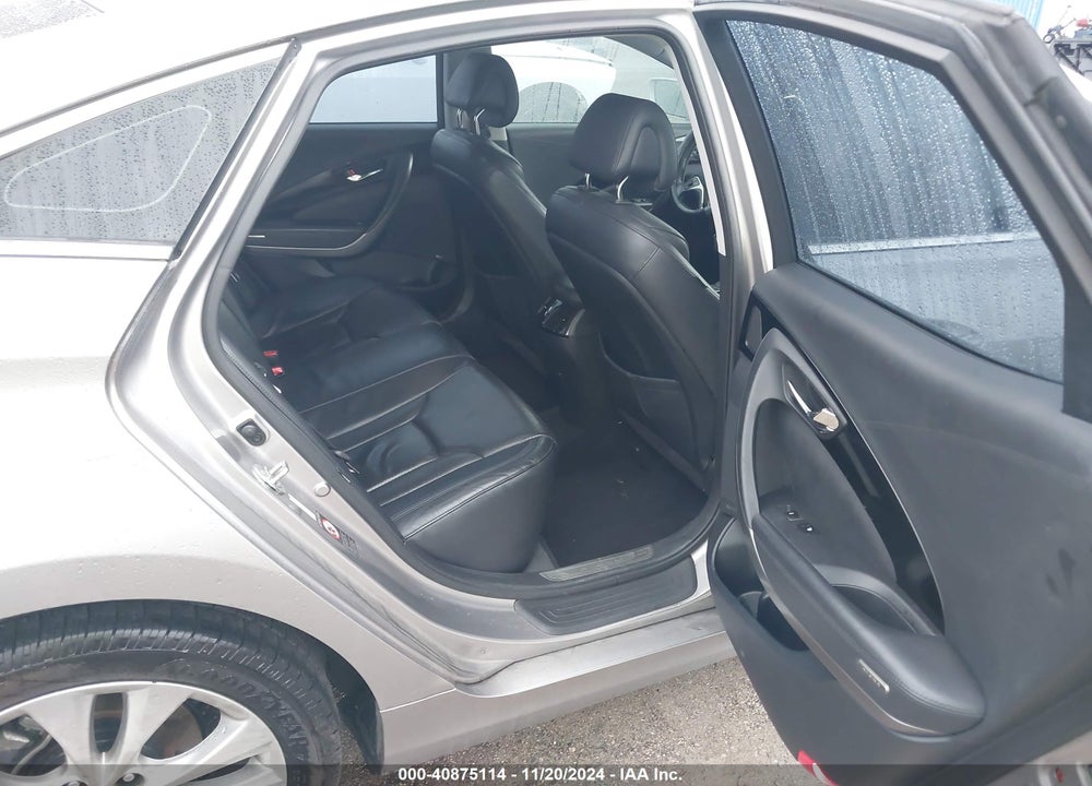 2012 HYUNDAI AZERA VIN: KMHFG4JG8CA121233
