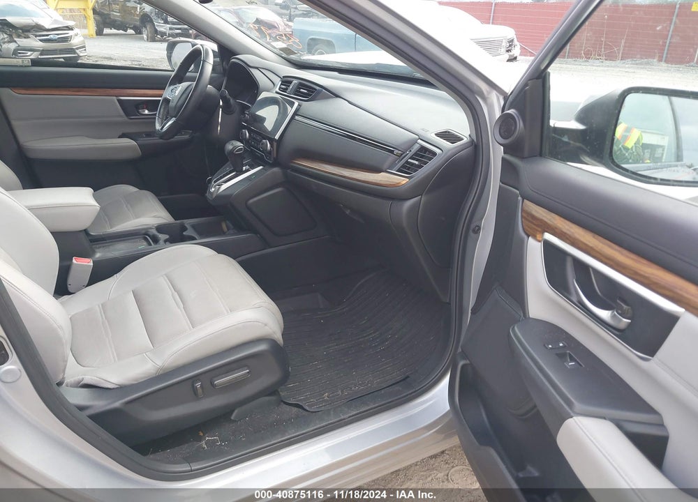 2019 HONDA CR-V VIN: JHLRW2H83KX008599