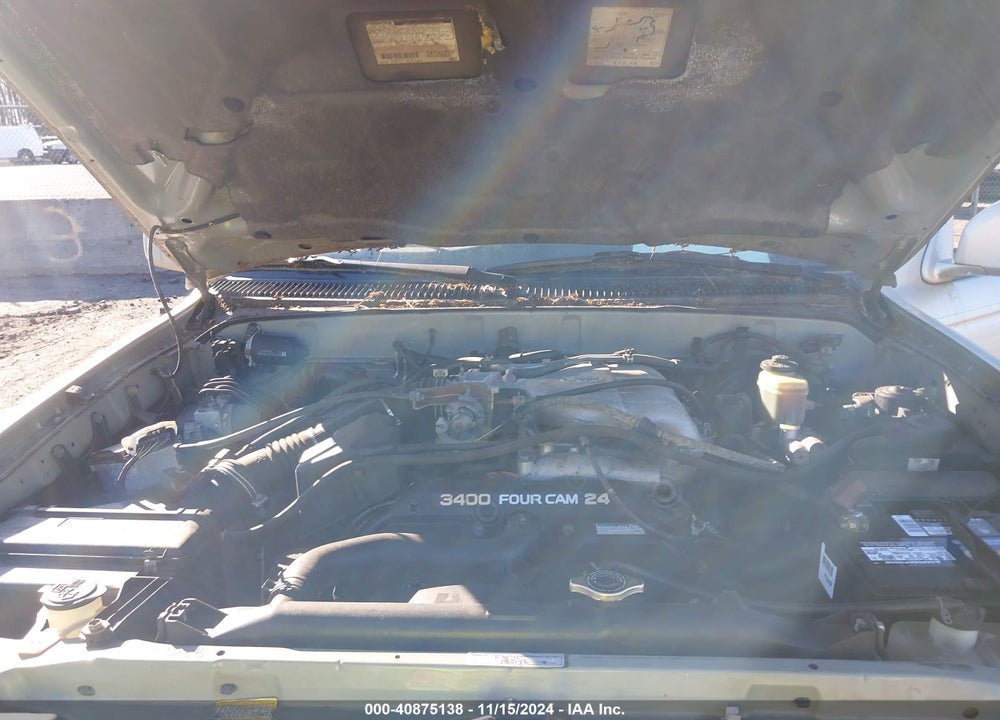 2000 TOYOTA 4RUNNER LIMITED V6 VIN: JT3HN87R3Y0300591