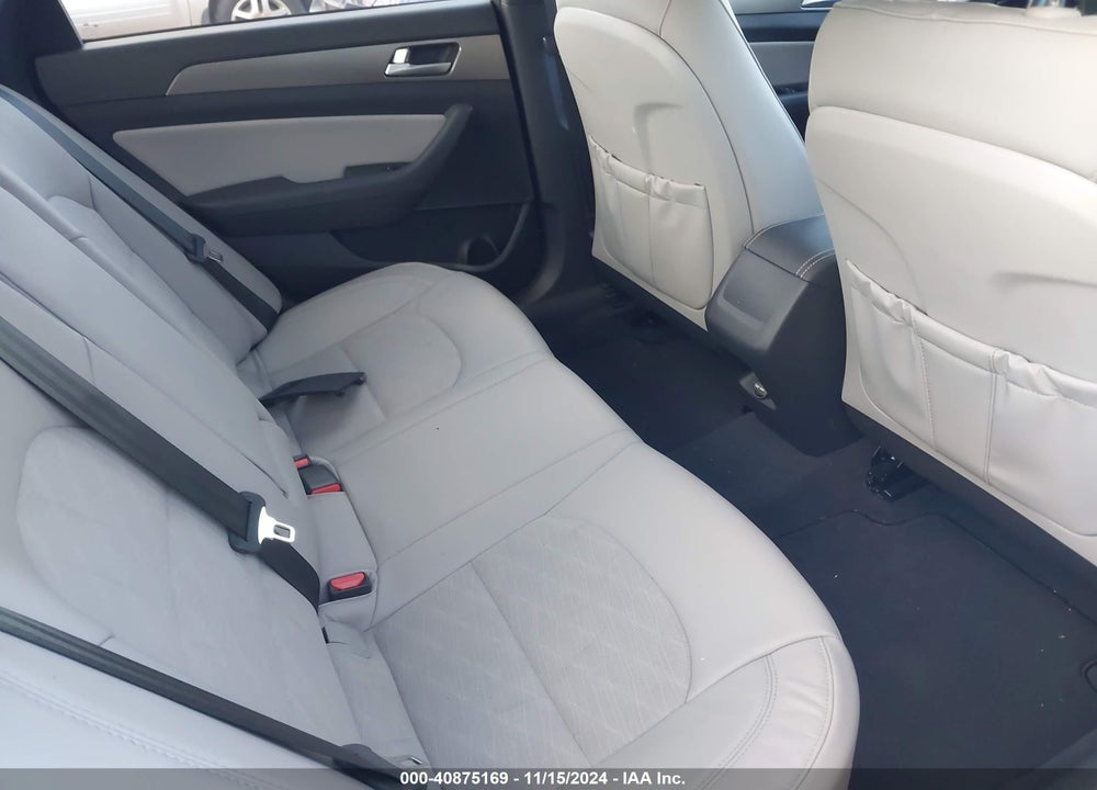 2017 HYUNDAI SONATA SPORT 2.0T VIN: 5NPE34ABXHH521956