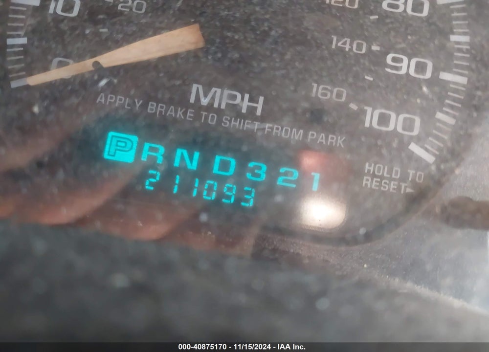 2002 CHEVROLET SUBURBAN 1500 LT VIN: 3GNFK16Z72G338968