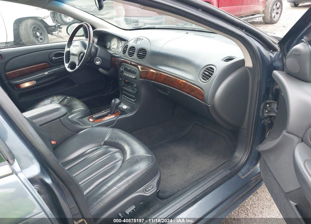 2001 CHRYSLER LHS VIN: 2C3HC56G01H562025