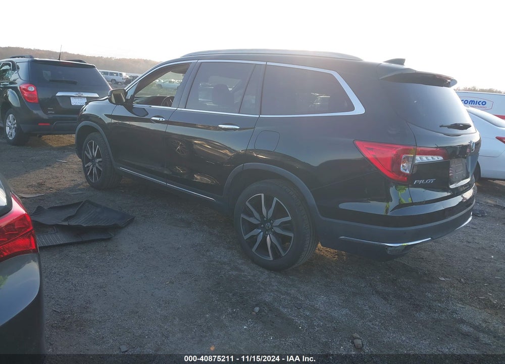 2020 HONDA PILOT AWD TOURING 7 PASSENGER VIN: 5FNYF6H60LB017951