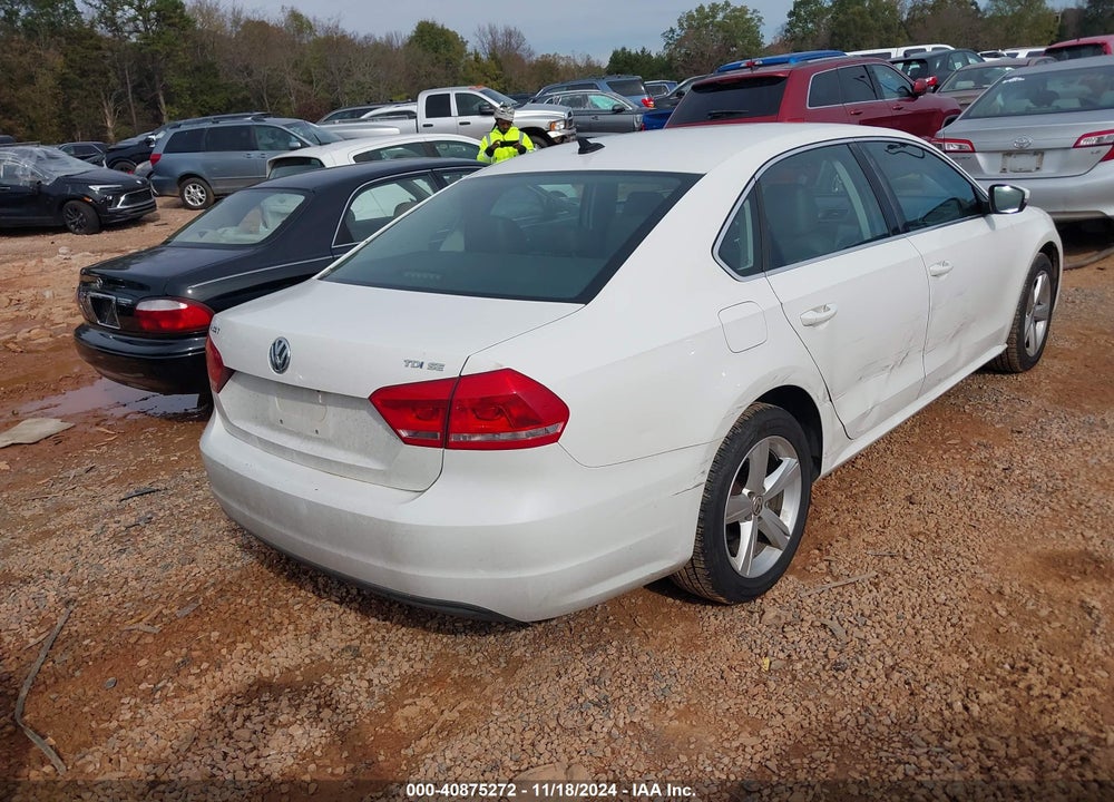 2013 VOLKSWAGEN PASSAT 2.0L TDI SE VIN: 1VWBN7A31DC073066