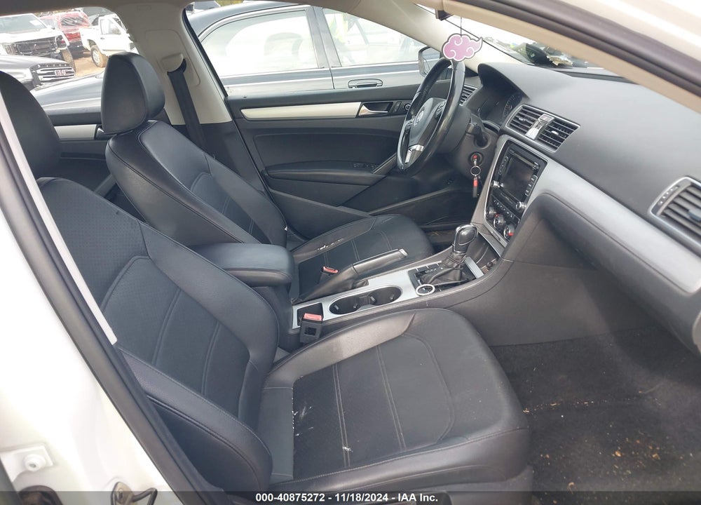 2013 VOLKSWAGEN PASSAT 2.0L TDI SE VIN: 1VWBN7A31DC073066