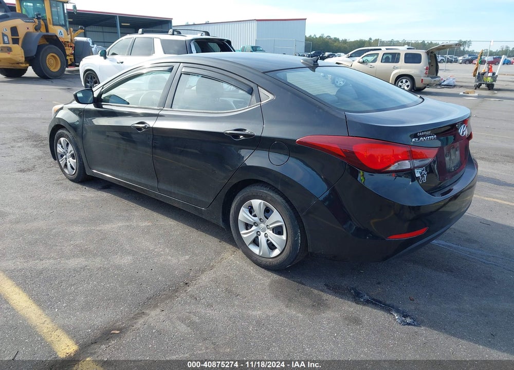 2016 HYUNDAI ELANTRA SE VIN: 5NPDH4AE8GH789023