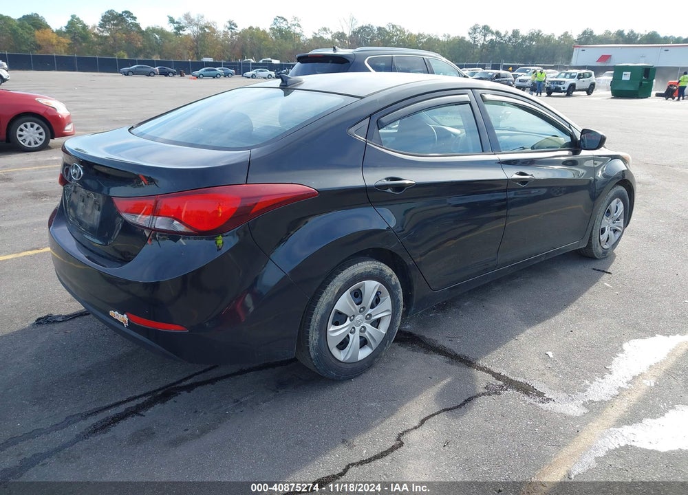 2016 HYUNDAI ELANTRA SE VIN: 5NPDH4AE8GH789023