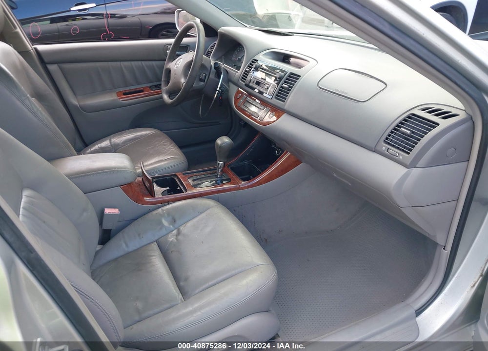 2002 TOYOTA CAMRY XLE V6 VIN: 4T1BF32K82U536614