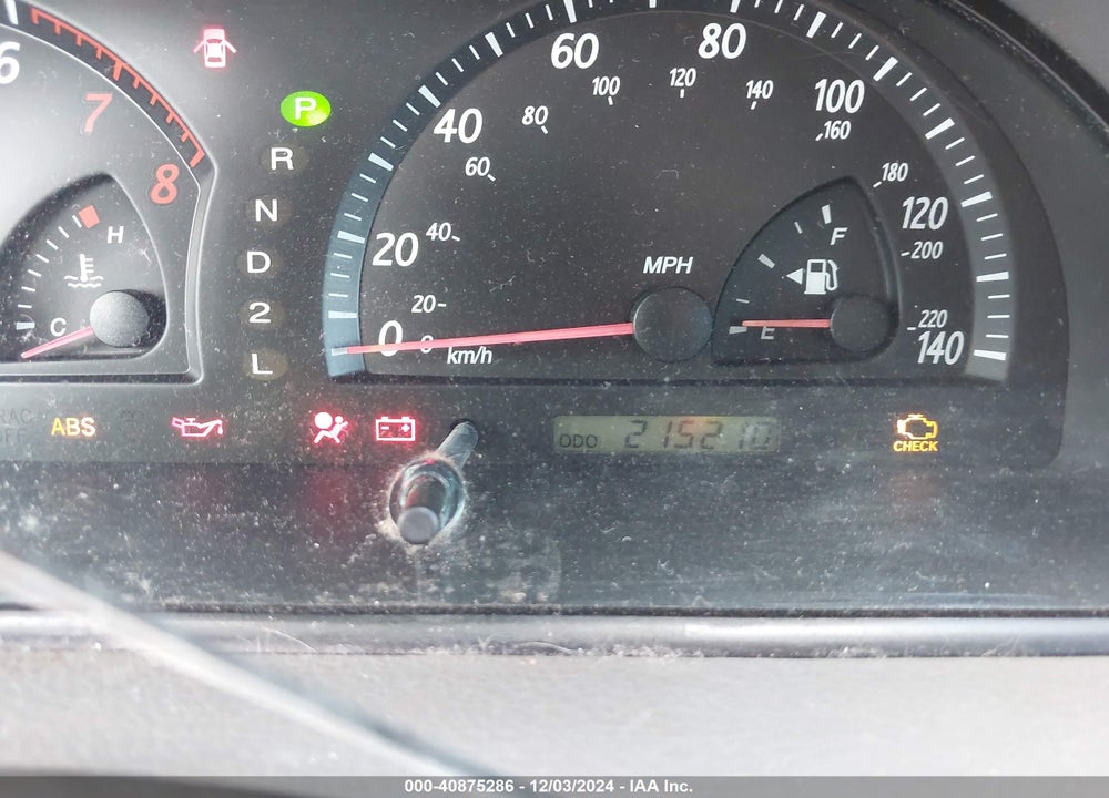 2002 TOYOTA CAMRY XLE V6 VIN: 4T1BF32K82U536614