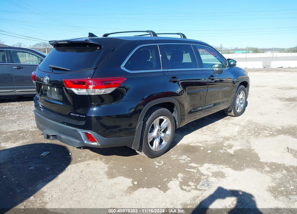 2018 TOYOTA HIGHLANDER VIN: 5TDDZRFH3JS849160