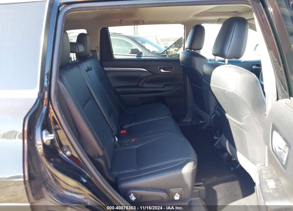 2018 TOYOTA HIGHLANDER VIN: 5TDDZRFH3JS849160
