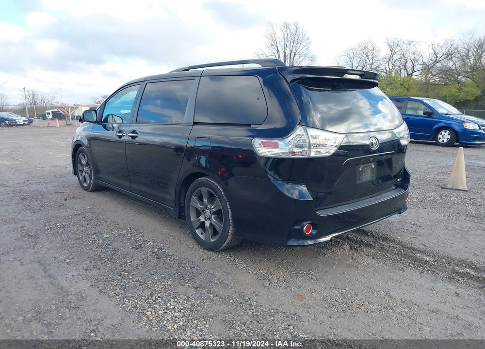 2016 TOYOTA SIENNA SE PREMIUM 8 PASSENGER VIN: 5TDXK3DC2GS737125
