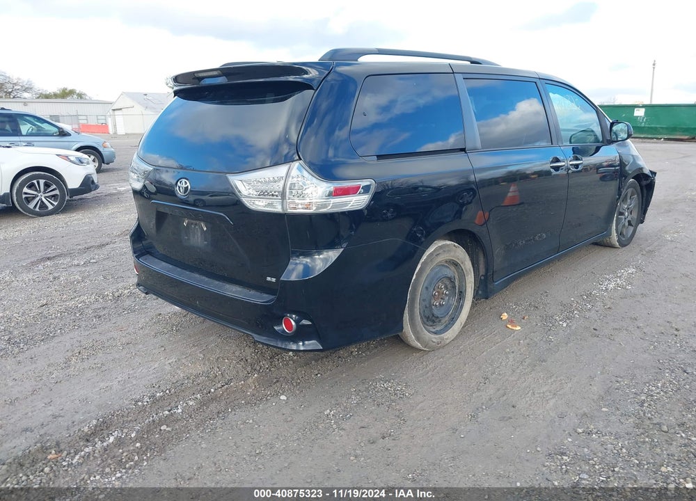 2016 TOYOTA SIENNA SE PREMIUM 8 PASSENGER VIN: 5TDXK3DC2GS737125