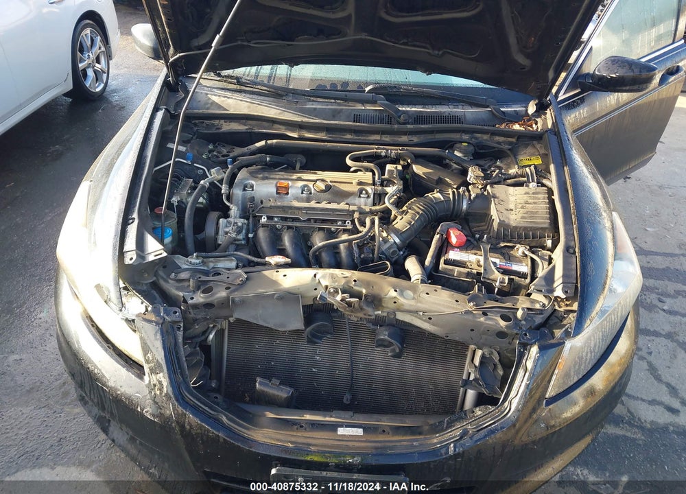 2011 HONDA ACCORD 2.4 EX-L VIN: 1HGCP2F89BA119777