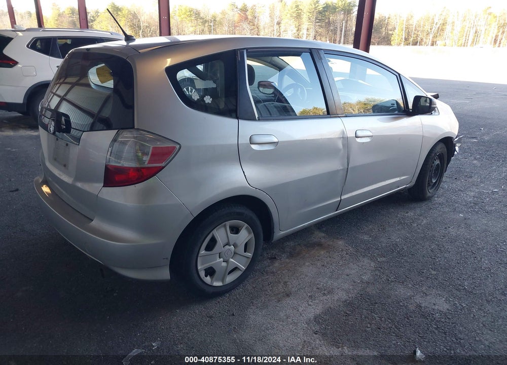 2012 HONDA FIT VIN: JHMGE8H32CS003308