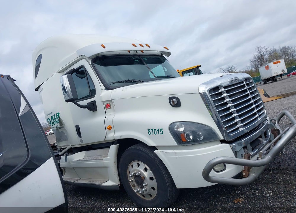 2016 FREIGHTLINER CASCADIA 125 VIN: 3AKJGLD55GSGZ8413