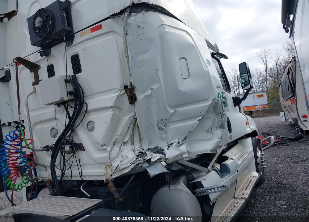 2016 FREIGHTLINER CASCADIA 125 VIN: 3AKJGLD55GSGZ8413