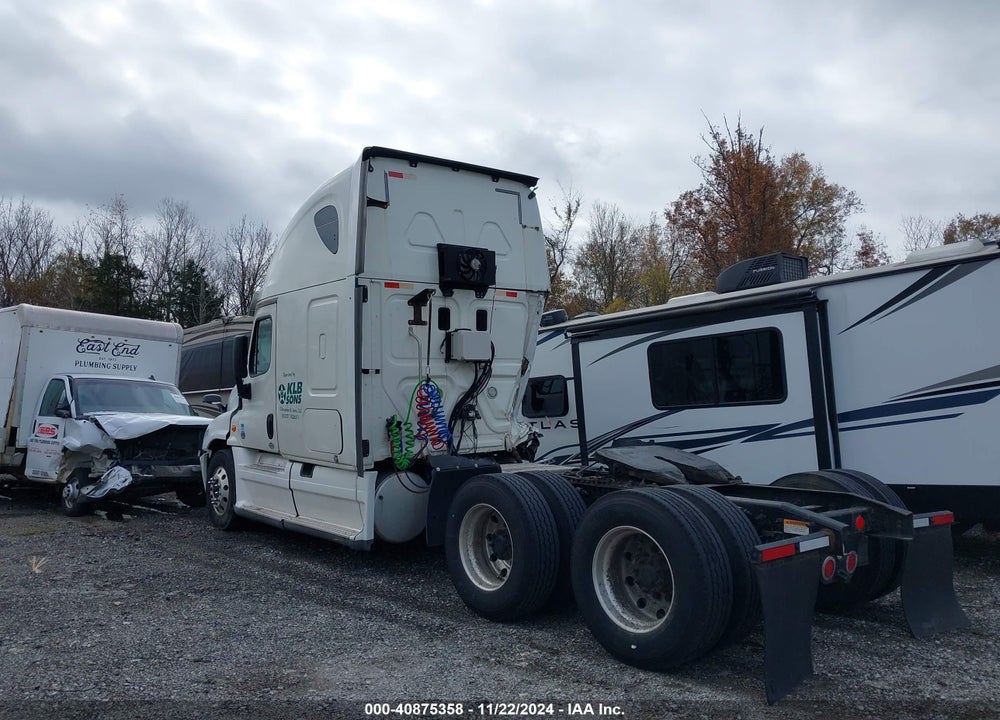 2016 FREIGHTLINER CASCADIA 125 VIN: 3AKJGLD55GSGZ8413