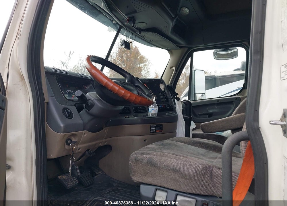 2016 FREIGHTLINER CASCADIA 125 VIN: 3AKJGLD55GSGZ8413