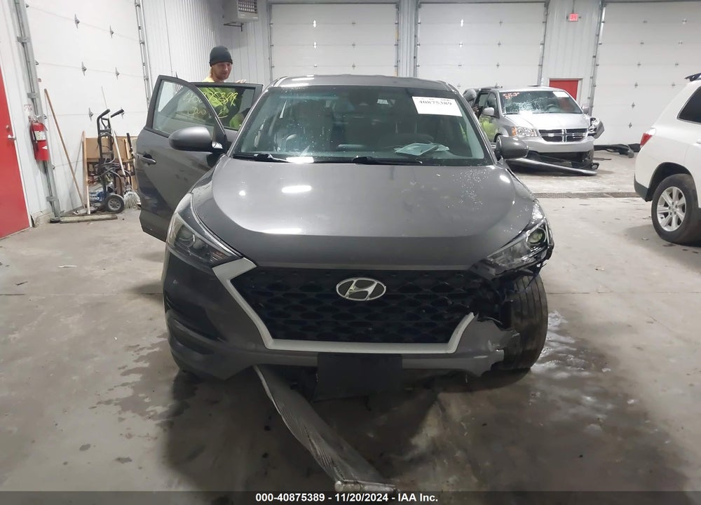 2020 HYUNDAI TUCSON SE VIN: KM8J2CA42LU111577