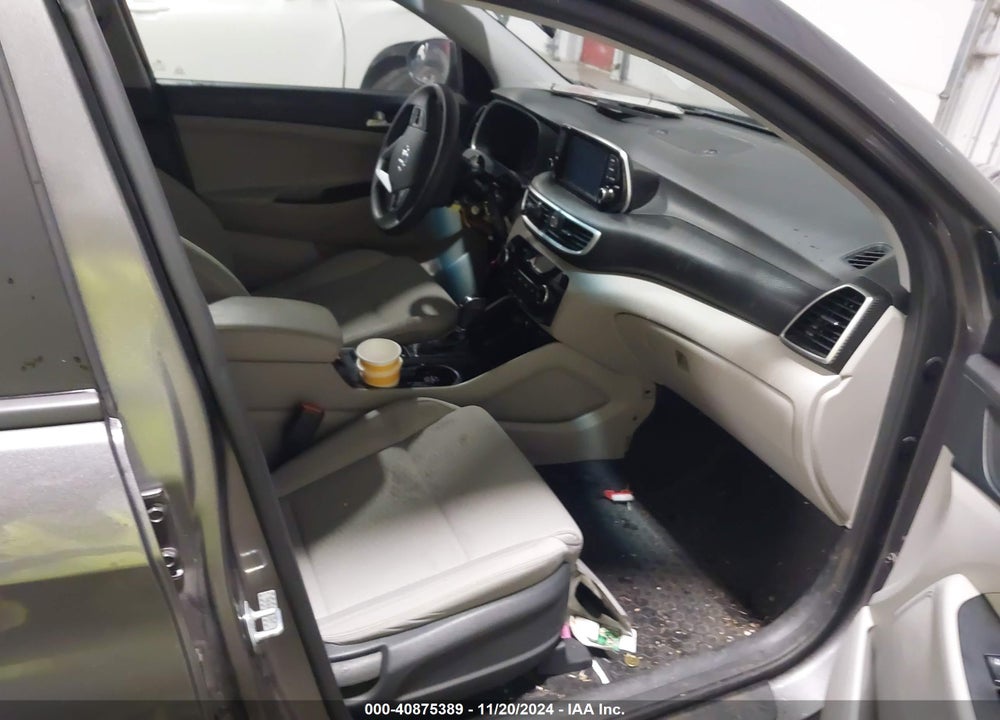2020 HYUNDAI TUCSON SE VIN: KM8J2CA42LU111577