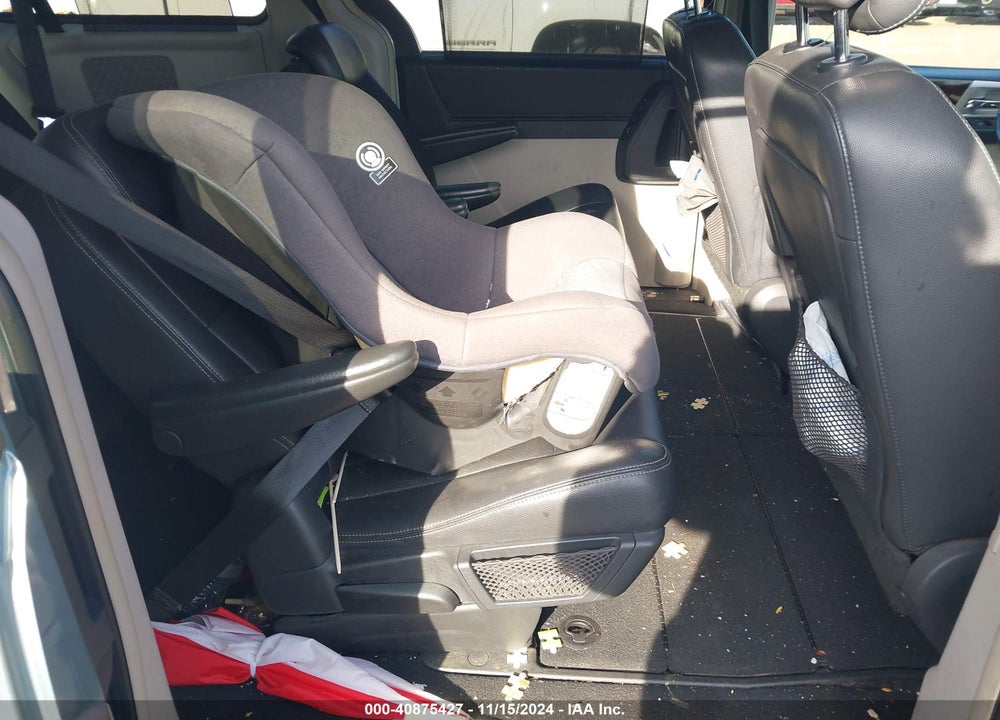 2010 CHRYSLER TOWN & COUNTRY TOURING PLUS VIN: 2A4RR8D14AR321135