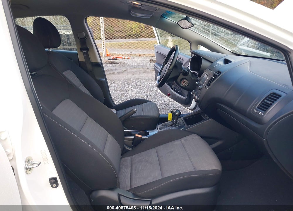 2015 KIA FORTE EX VIN: KNAFX4A86F5362148