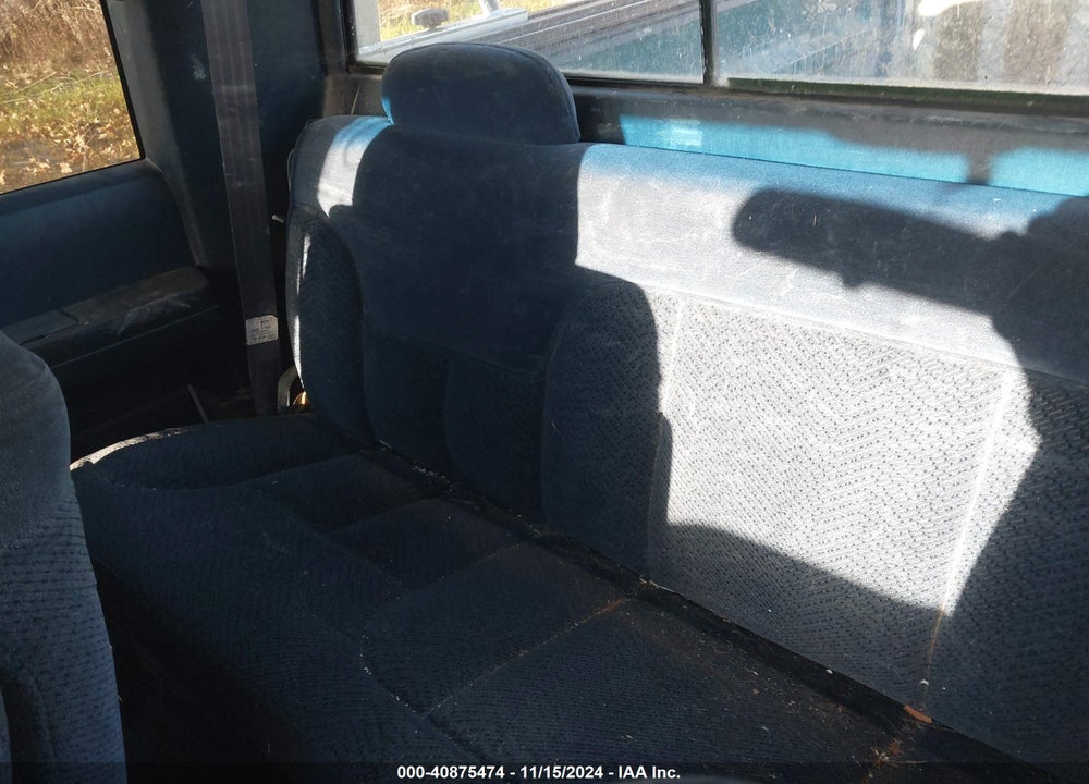 1998 CHEVROLET K1500 FLEETSIDE VIN: 1GCEK19R8WE176829