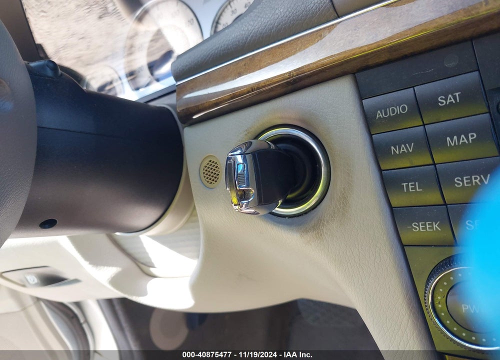 2007 MERCEDES-BENZ E 550 VIN: WDBUF72X17B030737