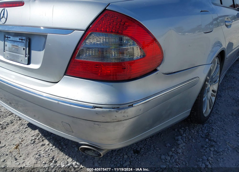 2007 MERCEDES-BENZ E 550 VIN: WDBUF72X17B030737