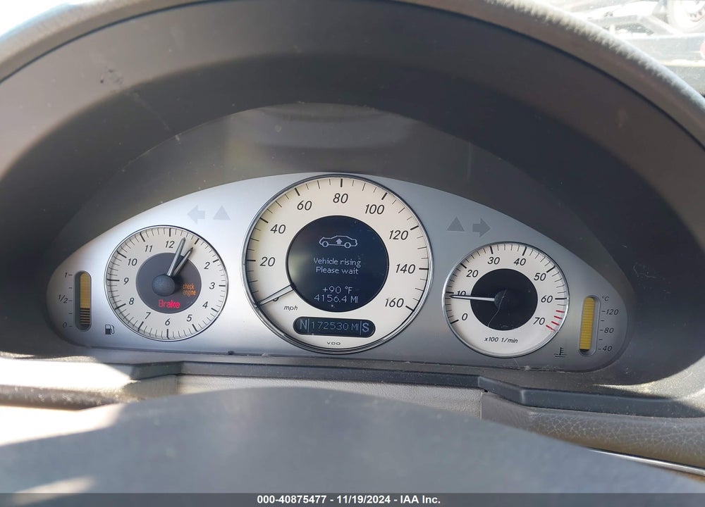 2007 MERCEDES-BENZ E 550 VIN: WDBUF72X17B030737